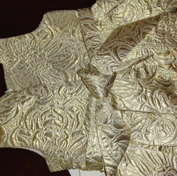 NWT Couture Princess  GOLD  TODDLER Girl Size 2T - Picture 8 of 8